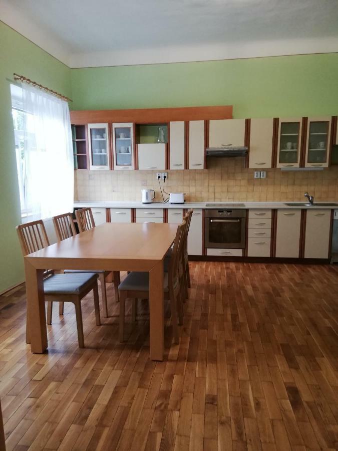 Apartmany Pod Divadlem Znojmo Exterior photo